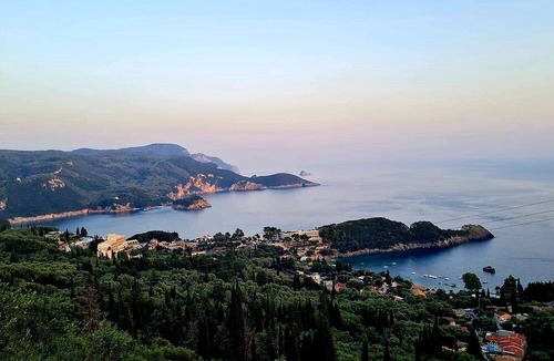 Agios Ioannis House | Cozy 3 bedrooms Corfu Bungalow 5 minutes to Aqualand!
