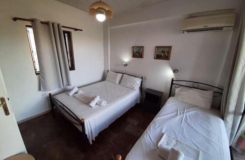Dafnata Apartment | Family Apartment in Mpenitses With Terrace