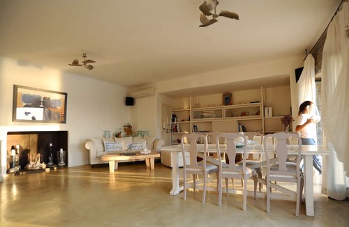 Vourkari Hotel | Aigis Suites