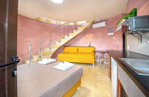Nopigia House | Anemomili Village