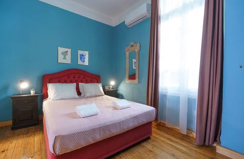 Thessaloniki City Centre Apartment | Luxury Art Deco 1-bed Apartment in Thessaloniki