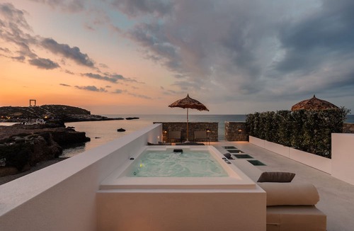 Old Town Naxos Hotel | Naxos Rhyton-Adults Only