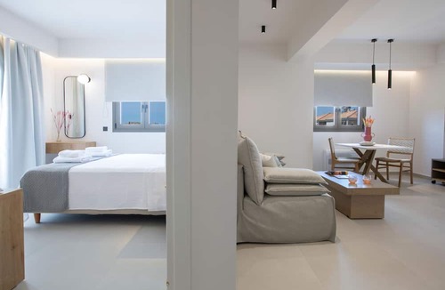 Lefkada Town House | Achillion Suites
