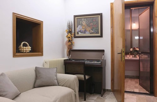 Saronikos Apartment | Best House Secret Garden Home Lagonisi Attiki
