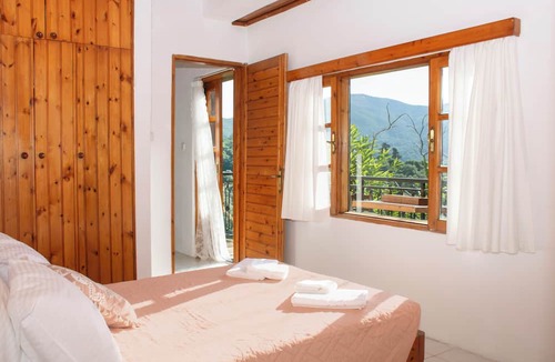 Strovles House | Anastasia Country Home