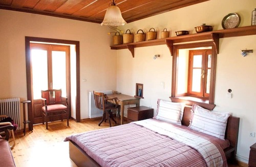 Eresos-Antissa House | TRADITIONAL STONE HOUSE NEAR THE SEA