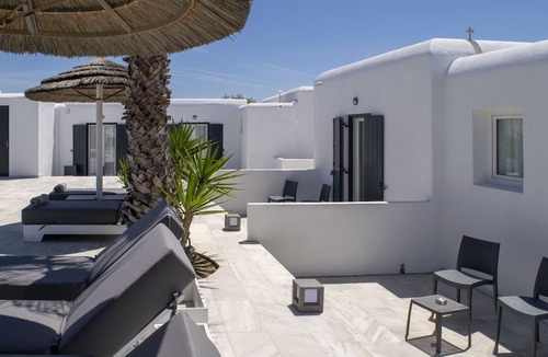 Glastros Hotel | Giannoulaki Hotel