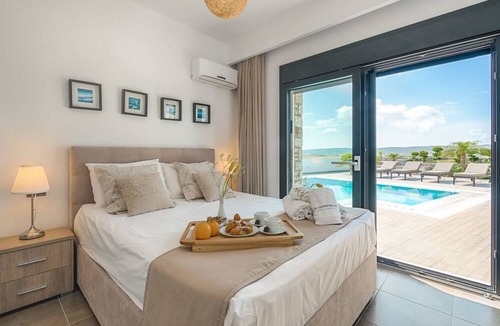 Kattavia Villa | Luxury Villa with Private Swimming Pool, BBQ, playground, 5 Min. from Prasonisi!