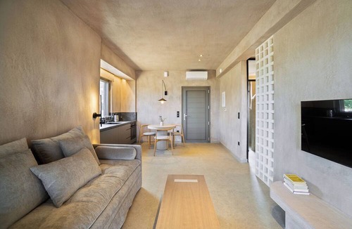 Nikita House | Etheres