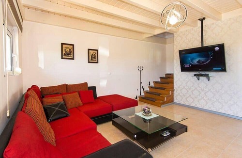 Kolymbia House | House in Kolympia with Parking and Mountain View
