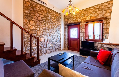 Paralio Astros House | Beachfront Astros Villa - Seaside Moments of Magic