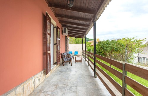 Agios Gordios House | Villa Popi on the Beach of Agios Gordios