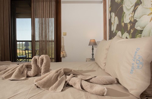 Aristotelis House | Dandy Villas Nea Roda Melodic Waves