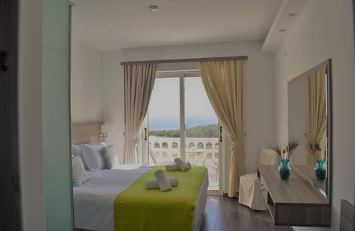 Lefkos Hotel | Lefkorama
