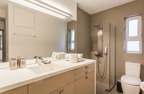 Palaio Psychiko Apartment | #AH19 PALEO PSYCHICO APARTMENT WITH GARDEN