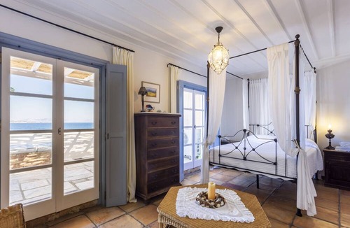 Spetses Villa | Spetses, Traditional Villa on the Waterfront