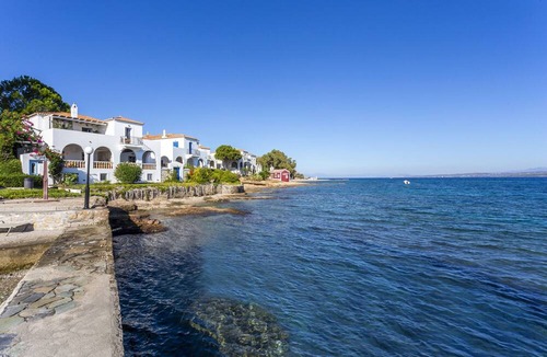 Spetses Villa | Spetses, Traditional Villa on the Waterfront