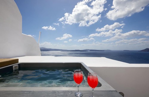 Oia House | Allure Breeze Suites