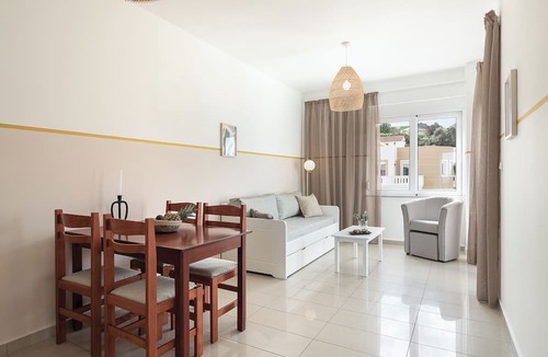 Kato Stalos Hotel | Artemis Apartments