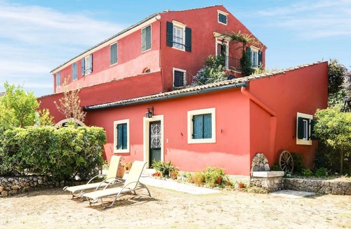 Paleokastritsa Apartment | Spacious Apartment in Paleokastrites