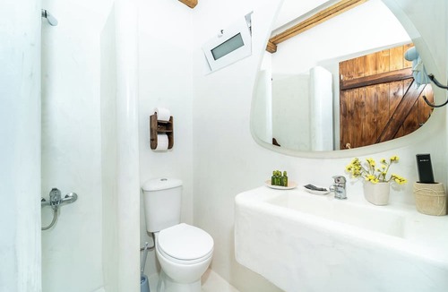 Monolithos Hotel | Limeri Traditional Guest House