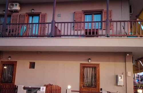 Ouranoupoli House | Prosforio Rooms