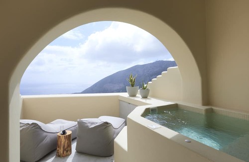 Pyrgos Hotel | Star Infinity Suites