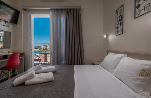 Neos Marmaras House | Sunshine Apartments