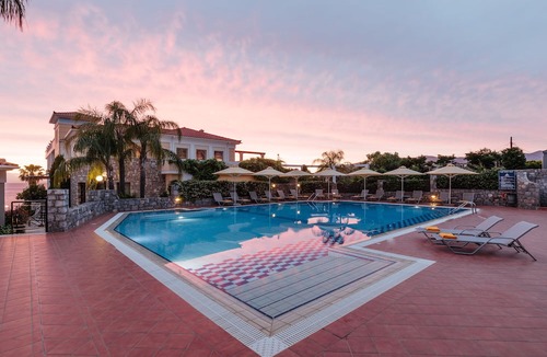 Mikri Mantineia Hotel | Akti Taygetos Conference Resort