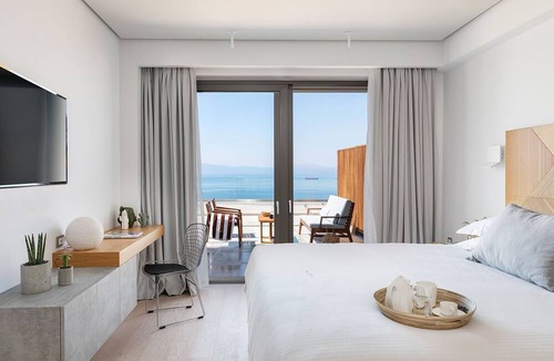Diasella Hotel | Messinian Icon