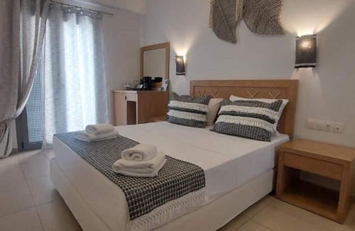 Elafonisos Hotel | Selinopetra Rooms