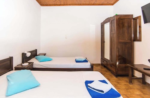 Kerameies Apartment | Blue White Apartments - Traditional Village House