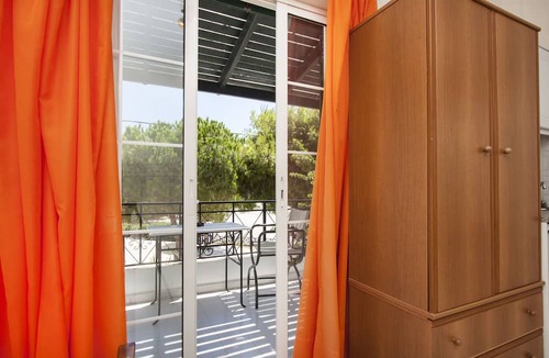 Perissa House | Paul's Studio