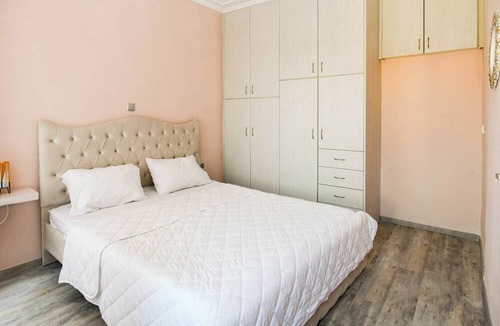 Mitilinii Apartment | Charming Samos Escape With Jacuzzi and Private Balcony