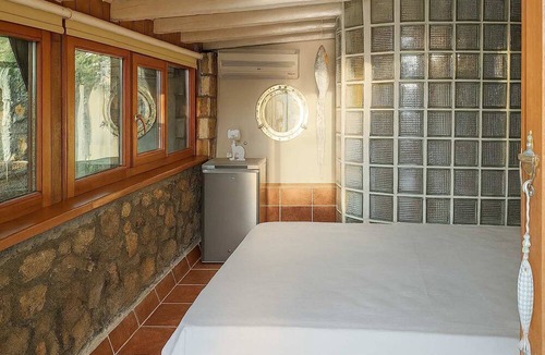 Avia Apartment | Beachfront Avia Nest - Aspa s Getaway
