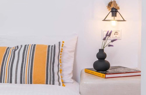 Agia Paraskevi House | Golden Sunrise Suites - Santorini Superior Suite