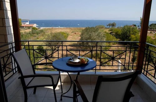 Paralia Hotel | Manto Studios