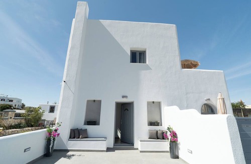 Messaria Hotel | Dauti Gold Suites