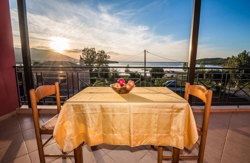 Agios Nikolaos Apartment | Nikolas House Beside the sea Next to Lefkada