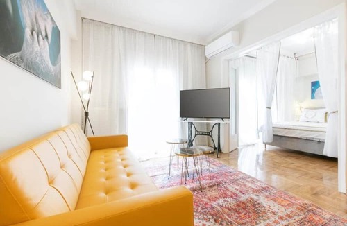 Thessaloniki City Centre Apartment | Luxury 4 by OTOTO
