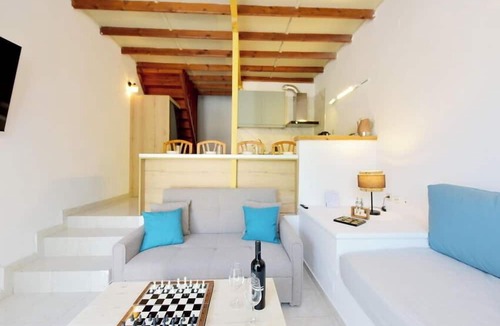 Filerimos Cabin | LiRi Family Paradise