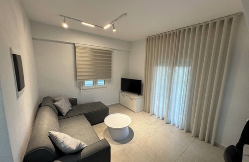 Pefkochori House | Luxurious Modern Villa