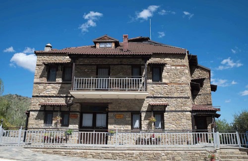 Nestorio Apartment | Seirios Guest House-Artemisia Accessible Retreat