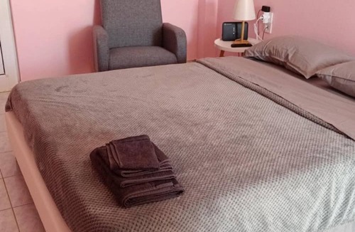 Koukouli Apartment | Tiny Studio Patra