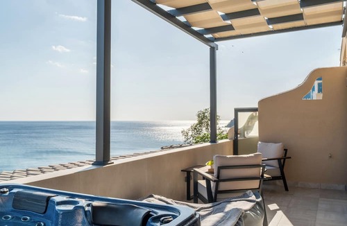 Plomari Hotel | Olive Green Studios and Apartments