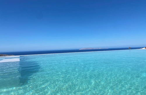 Rodhia Villa | Luxurious Villa Vie next to Heraklion. Seaview and private pool with jacuzzi.