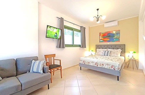 Kateleios House | Okeanis Apartments & Suites Adults Only