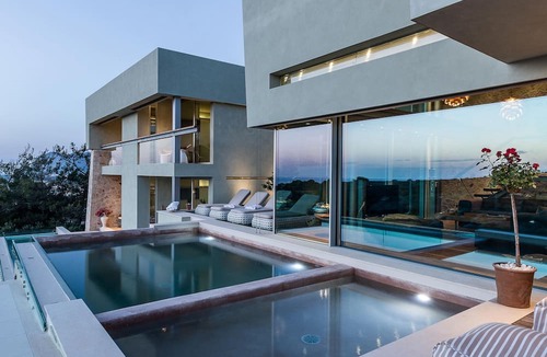 Kalathas Villa | Villa Charlotte by CuraVillas Collection