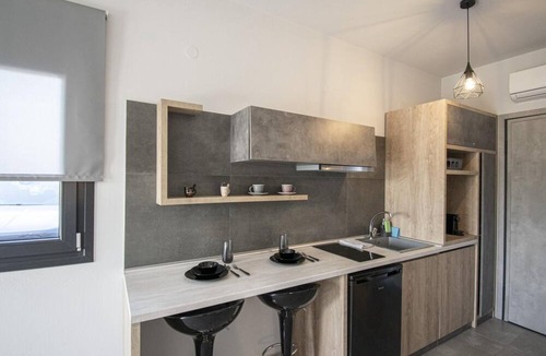 Nea Iraklia Apartment | Theasea Luxury Suites- Studio 1
