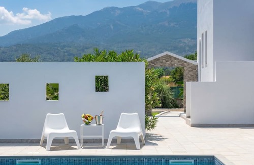 Tingaki Villa | Lilu Villa 1 With Private Pool and Seaview